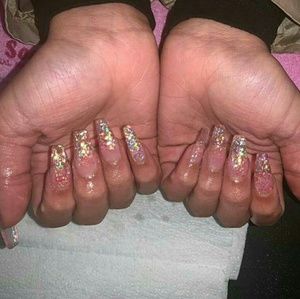 Meet your Posher, Isis